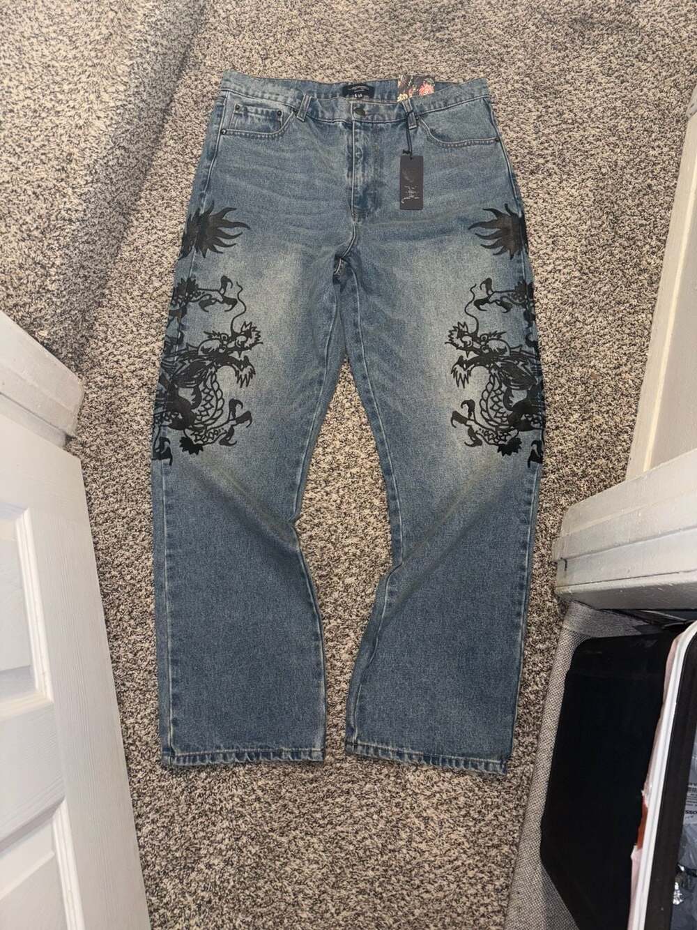 Ed Hardy paint graphic Jeans. Size 34. NEW
